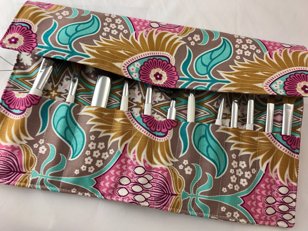 Travel Cosmetic Brush Roll, Beige Makeup Brush Holder Case - EcoHip Custom Designs