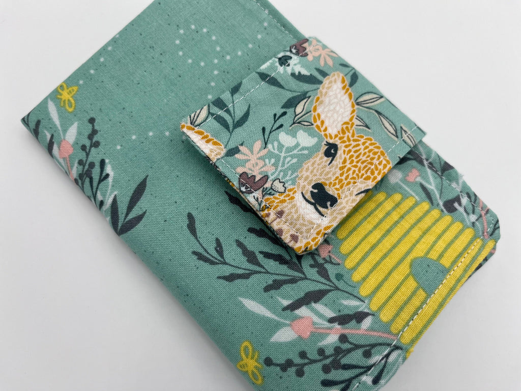 Privacy Pouch, Green Tampon Case, Sanitary Pad Case, Pad Pouch Tampon Bag Tampon Holder - Deer Honeybee Green