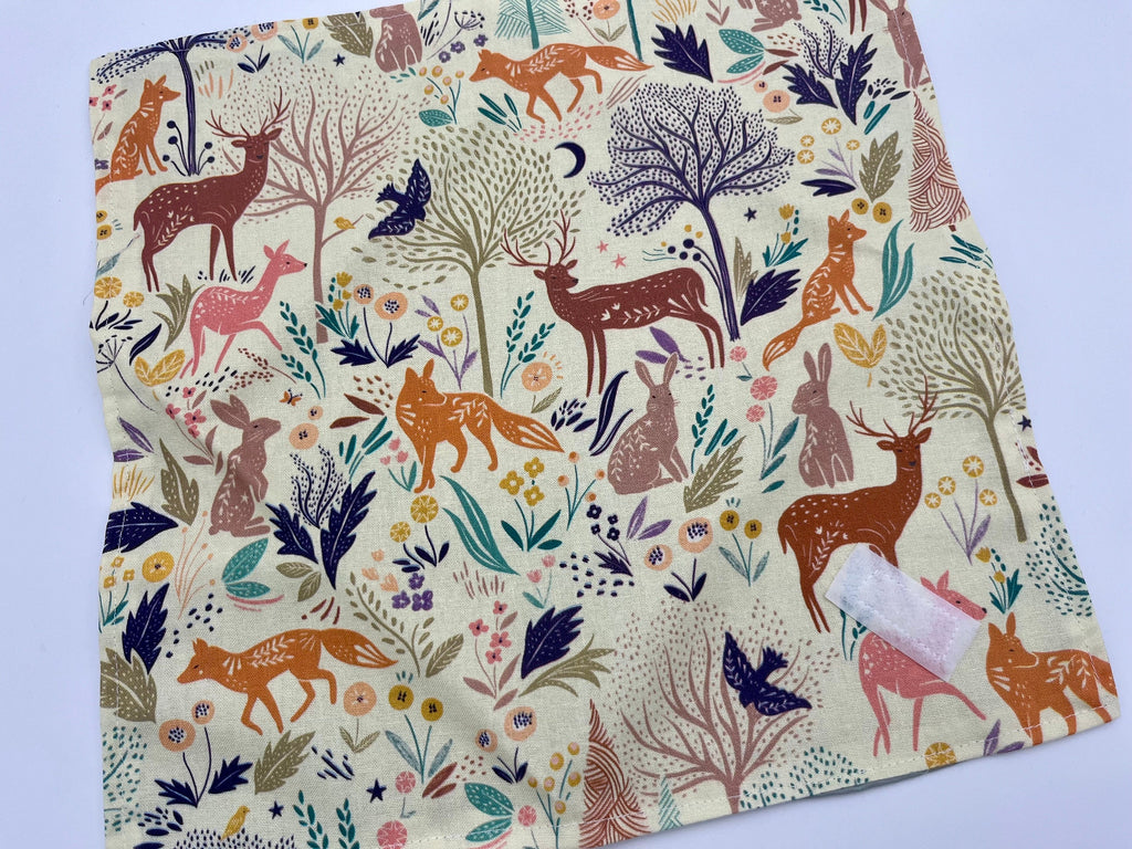 Reusable Sandwich Bag, Sandwich Wrap , Reusable Sandwich Mat, Sandwich Holder - Animals Forest Cream