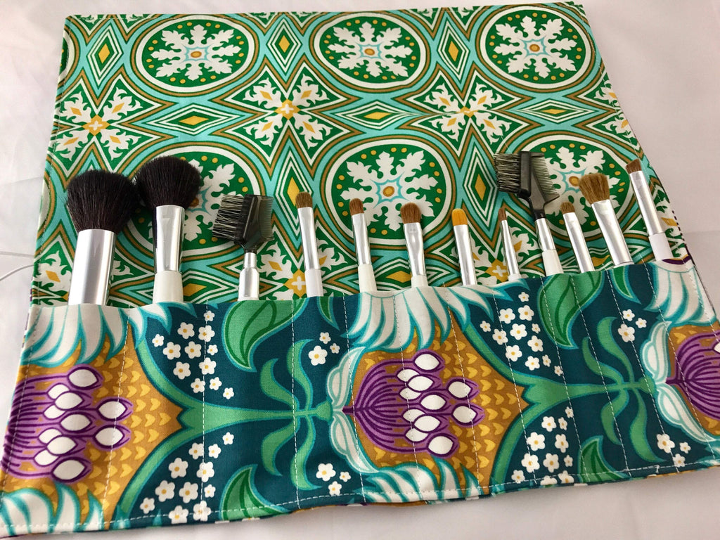 Green Cosmetic Brush Organizer, Travel Makeup Brush Case, Brush Bag - EcoHip Custom Designs