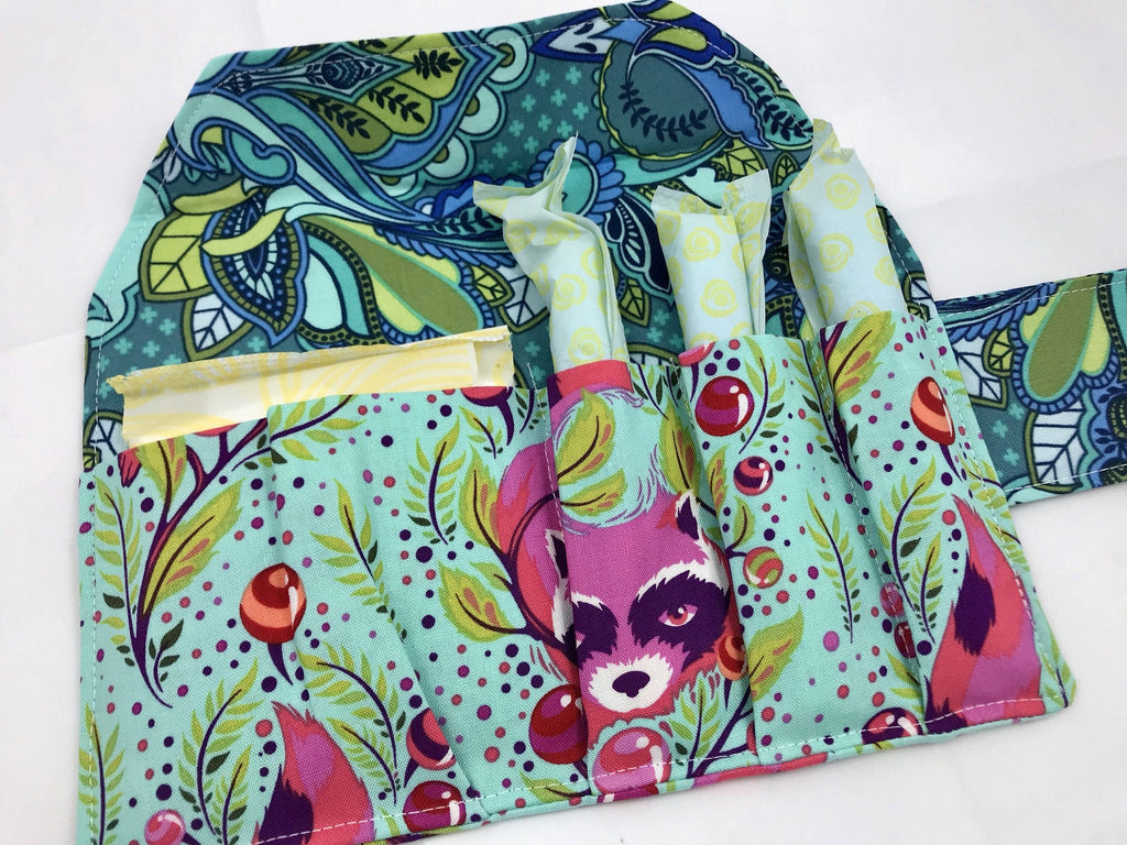 Raccoon Sanitary Pad Holder, Green Animal Tampon Wallet Case - EcoHip Custom Designs