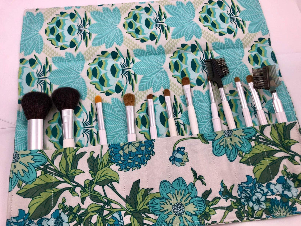 Green Cosmetic Brush Roll, Travel Make Up Brush Organizer, Crochet Hook Case - EcoHip Custom Designs