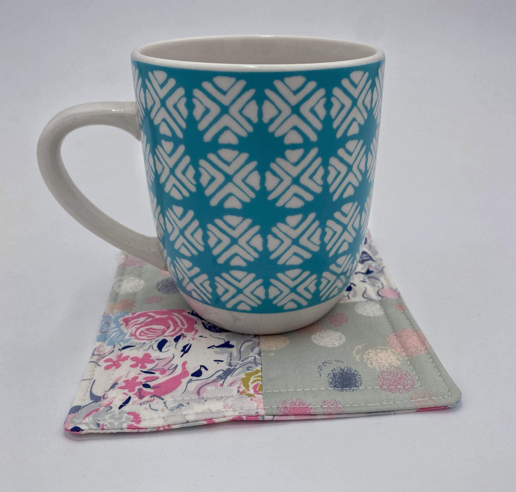 Fabric Coaster, Set of 4 Kitchen Coasters, Drink Coasters, Coffee Mug Rug, Hot Tea Cup Coaster - Ethereal Pink