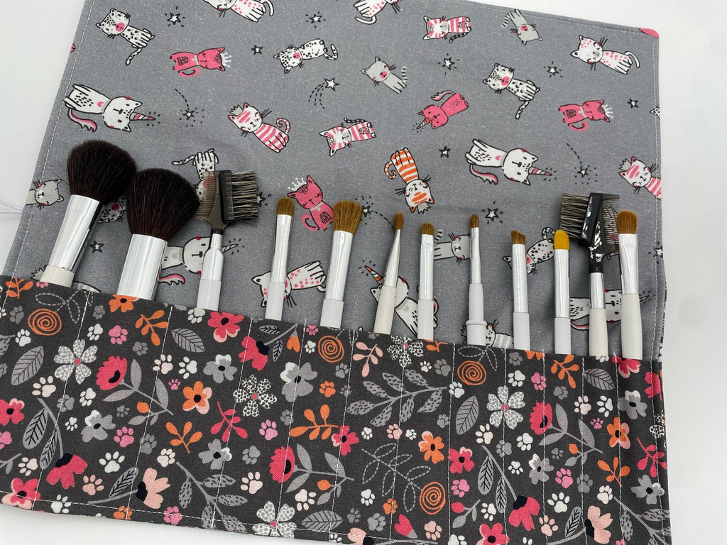 Makeup Brush Roll, Travel Make Up Brush Holder, Makeup Brush Bag, Fabric Makeup Brush Organizer, Knitting Needle Roll - Floral Kitty Gray