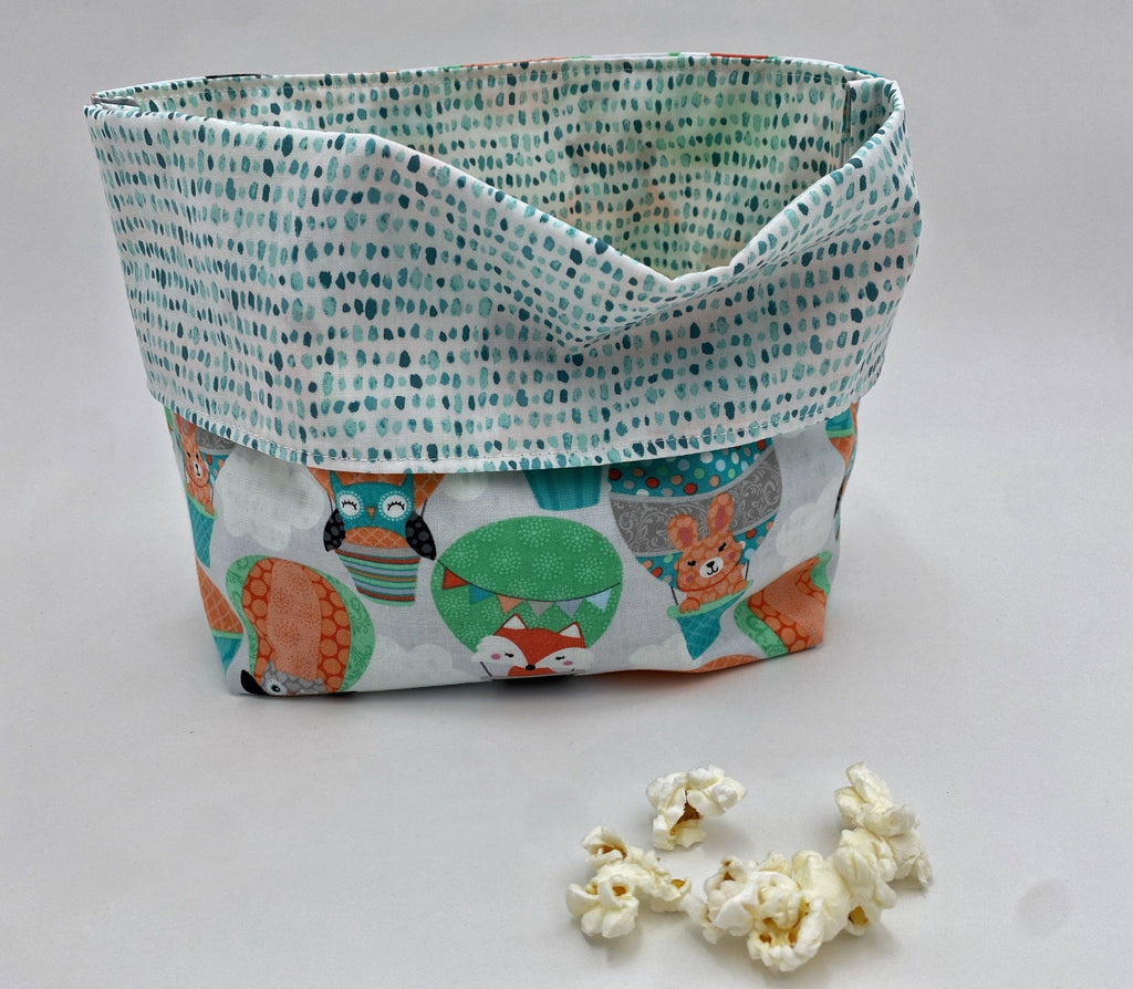 Reusable Popcorn Bag, Reusable Microwave Popcorn, Microwave Popcorn Cozy, Eco-Friendly Snack Holder - Animal Balloons