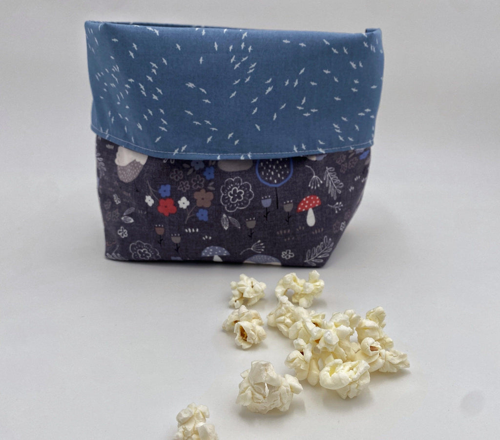 Reusable Popcorn Bag, Reusable Microwave Popcorn, Microwave Popcorn Cozy, Eco-Friendly Snack Holder - Faded Blue Animals