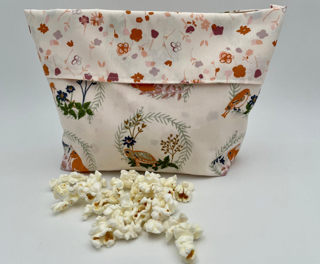 Reusable Popcorn Bag, Reusable Microwave Popcorn, Microwave Popcorn Cozy, Eco-Friendly Snack Holder - Wild Animals