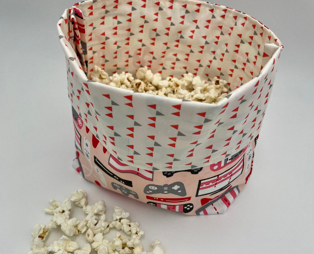 Reusable Popcorn Bag, Reusable Microwave Popcorn, Microwave Popcorn Cozy, Eco-Friendly Snack Holder - Video Gamer Girl