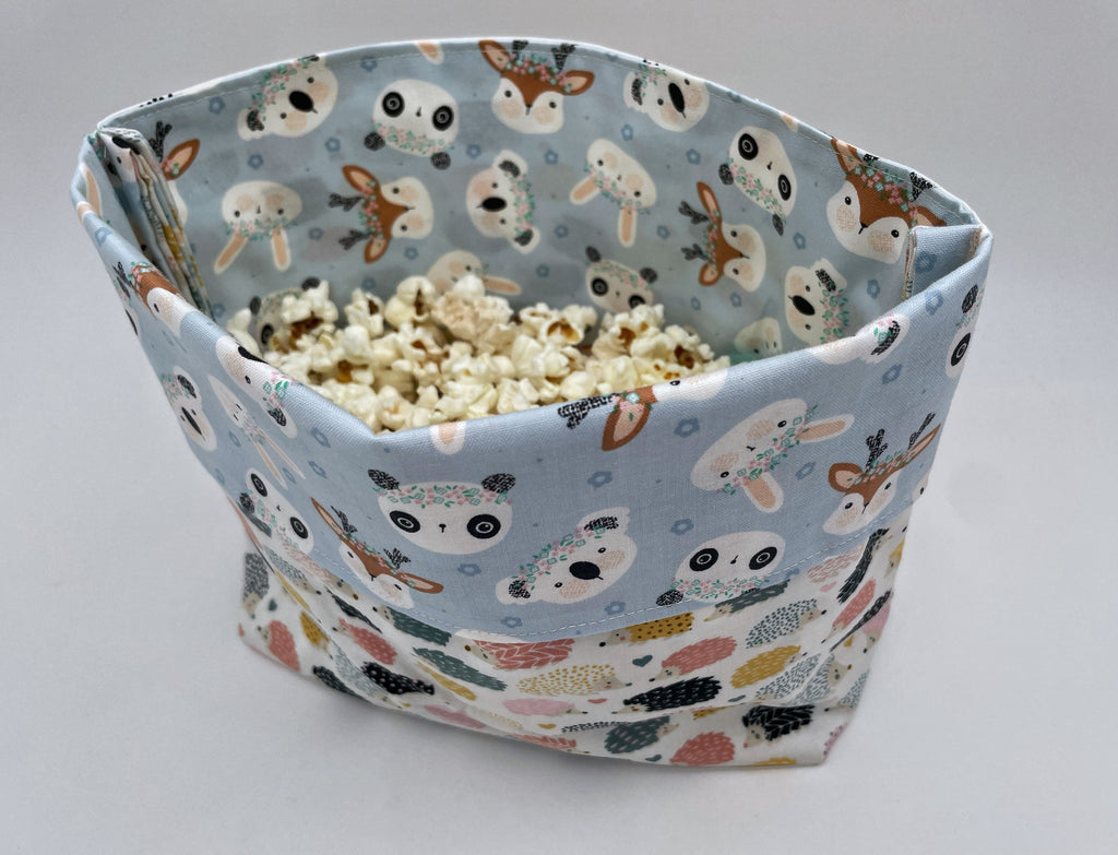 Reusable Popcorn Bag, Reusable Microwave Popcorn, Microwave Popcorn Cozy, Eco-Friendly Snack Holder - Hedgehogs