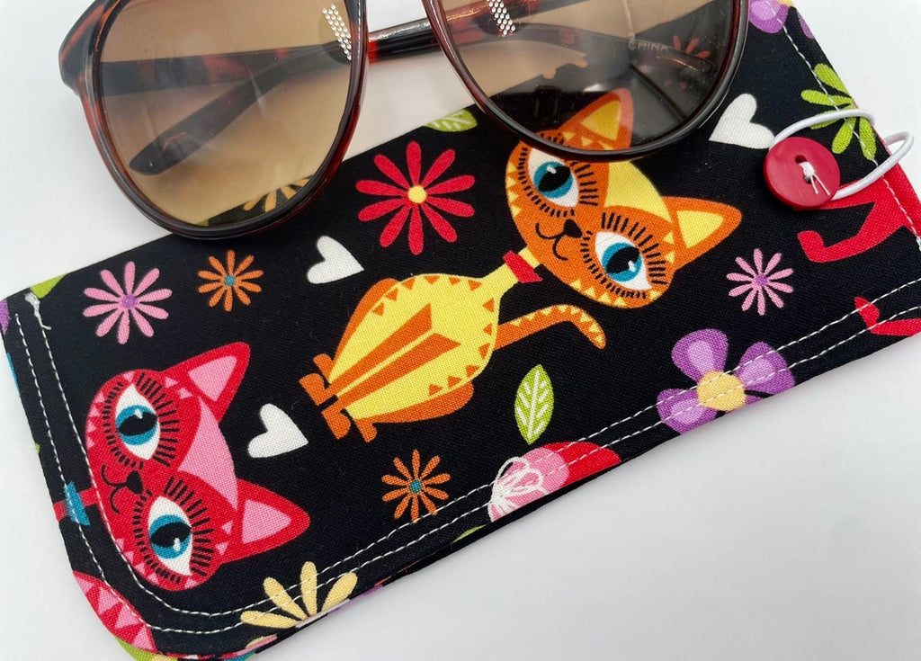 Fabric Eyeglass Case, Soft Sunglass Case, Eye Glasses Sleeve, Eyeglass Pouch -  Cats on Black