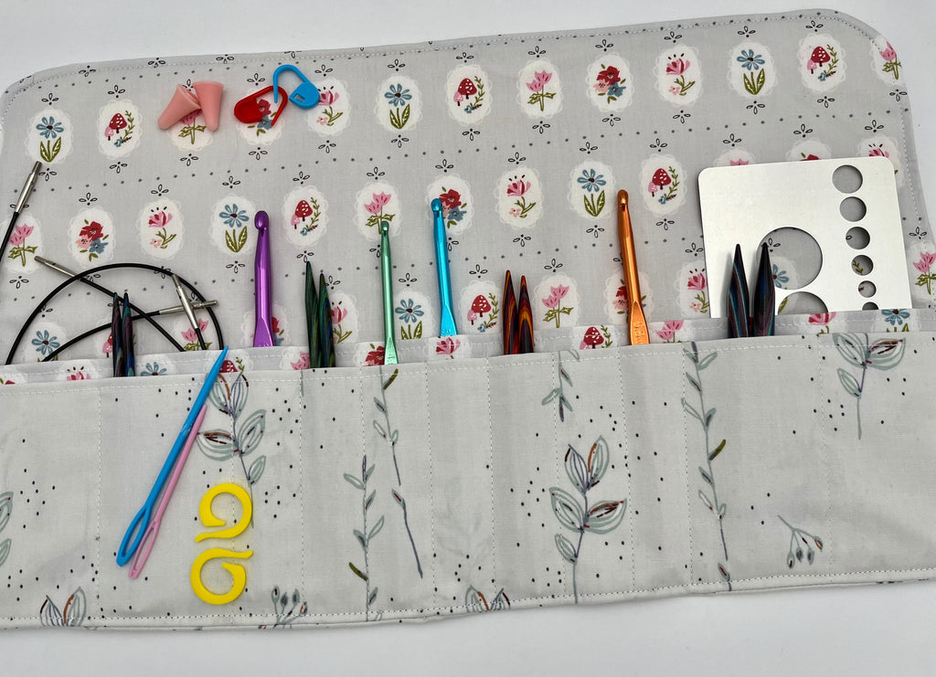 Interchangeable Knitting Needle Case, Knitting Notions Storage, Crochet Hook Roll, Knitting Needle Organizer - Dollhouse Floral